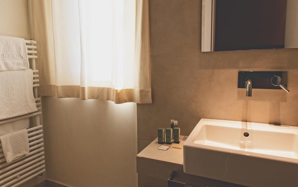 Hotel Country House La Radice Civitanova Marche Room photo